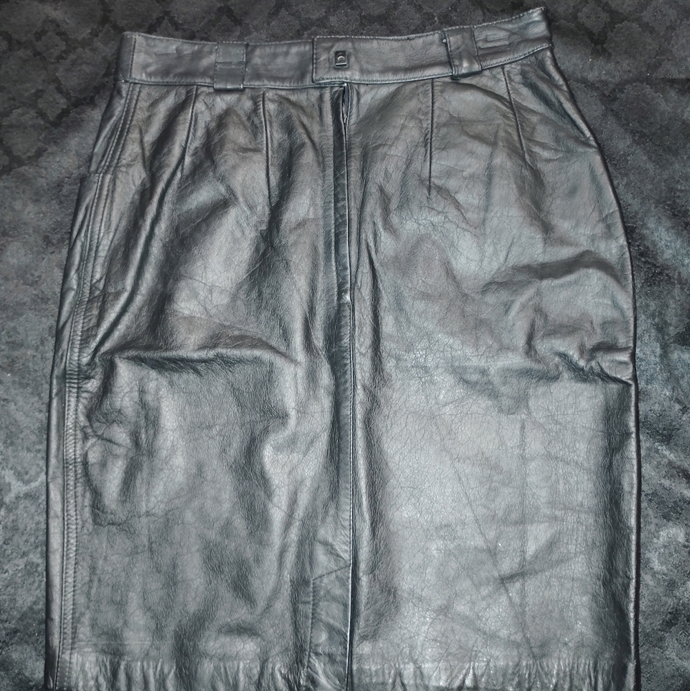 J.Elizabeth Black Leather Pencil Skirt